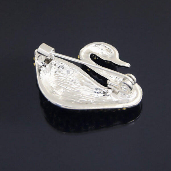 Cute Little Swan Brooch Silver
