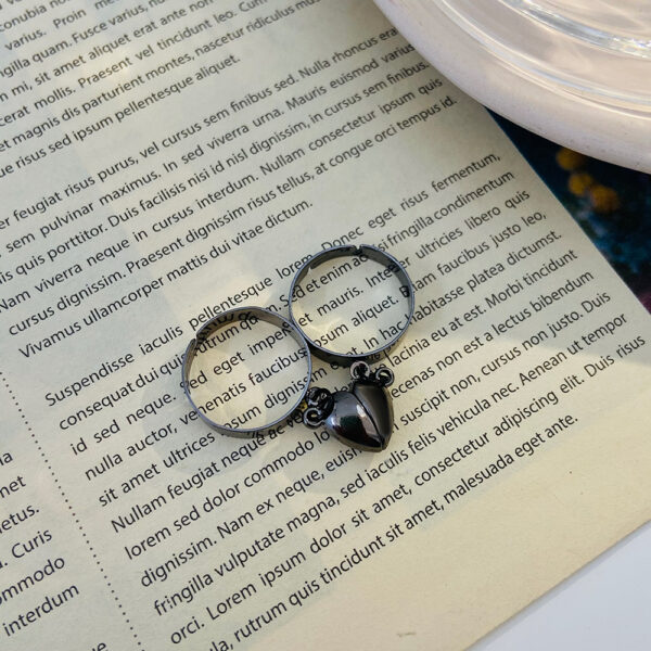 Black Heart Couple Ring