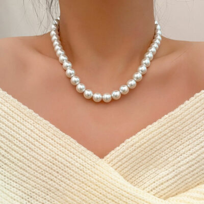Pearl Necklace Medium