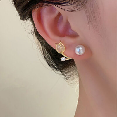 Korean Tulip Pearl Earring